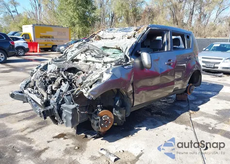 2018 Kia Soul z USA, uszkodzony, nr VIN KNDJN2A28J7562254